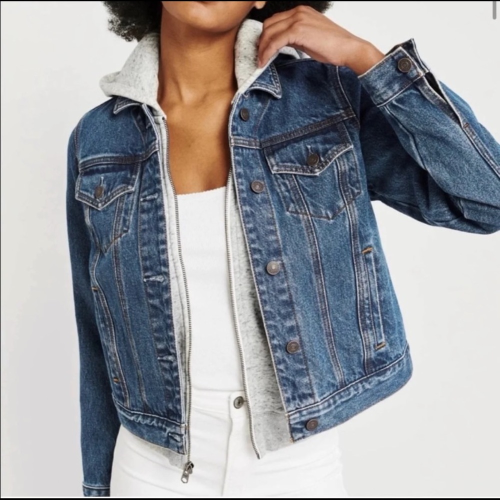 Abercrombie & Fitch Jean Jacket Size M. New w/tags